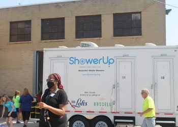 Mobile Shower Trailer with 3 shower stalls